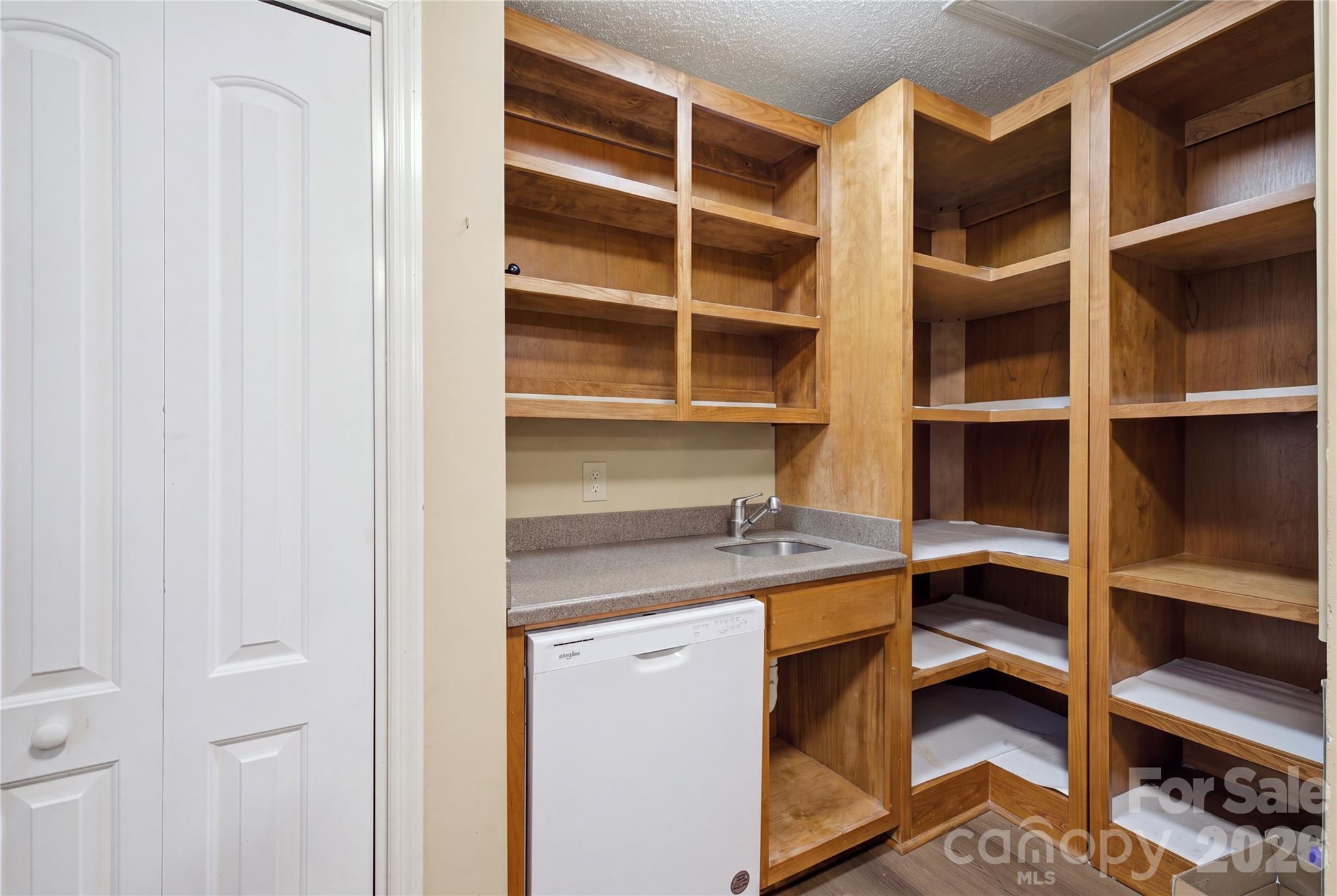2185 E Ridge Road — Salisbury