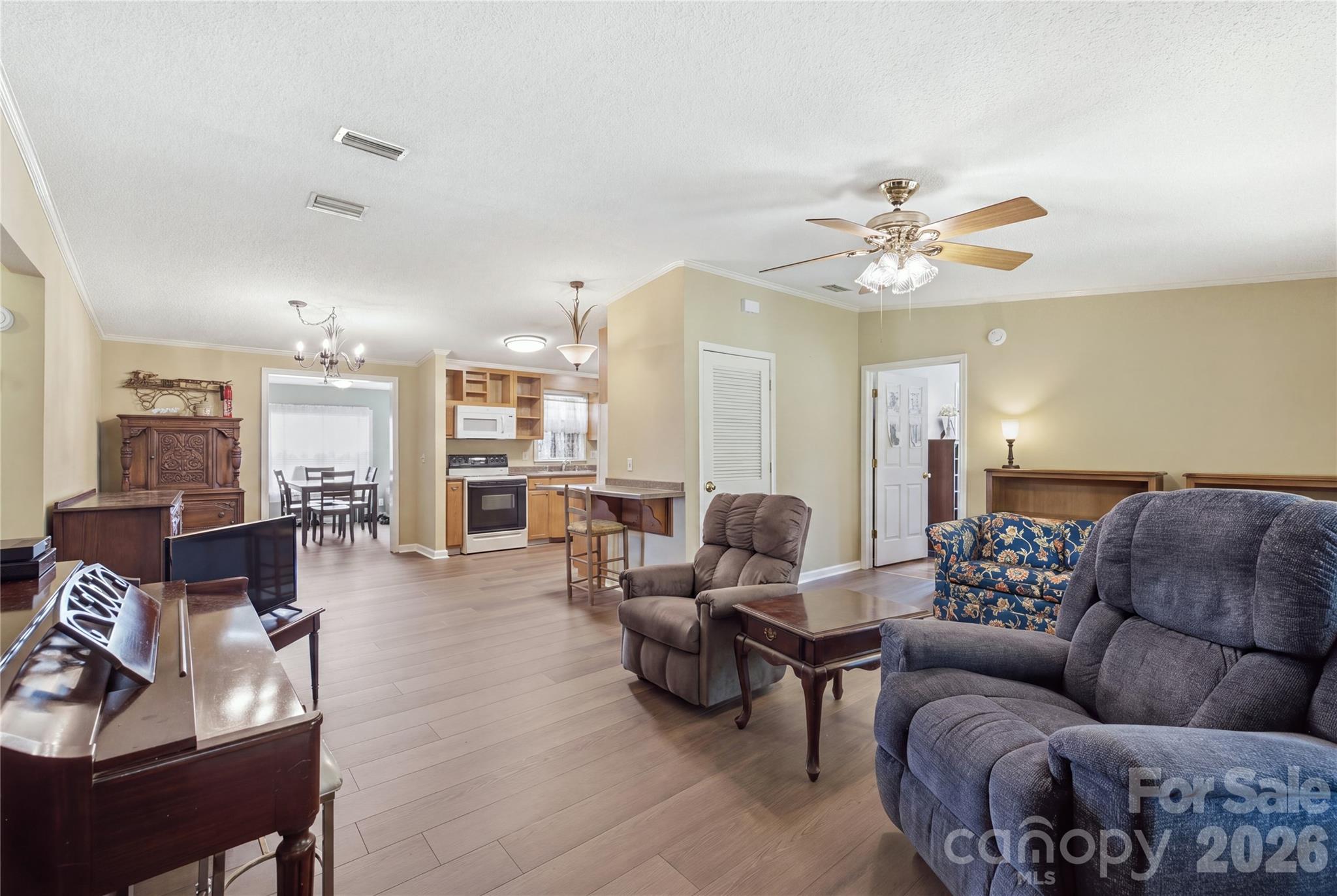 2185 E Ridge Road — Salisbury