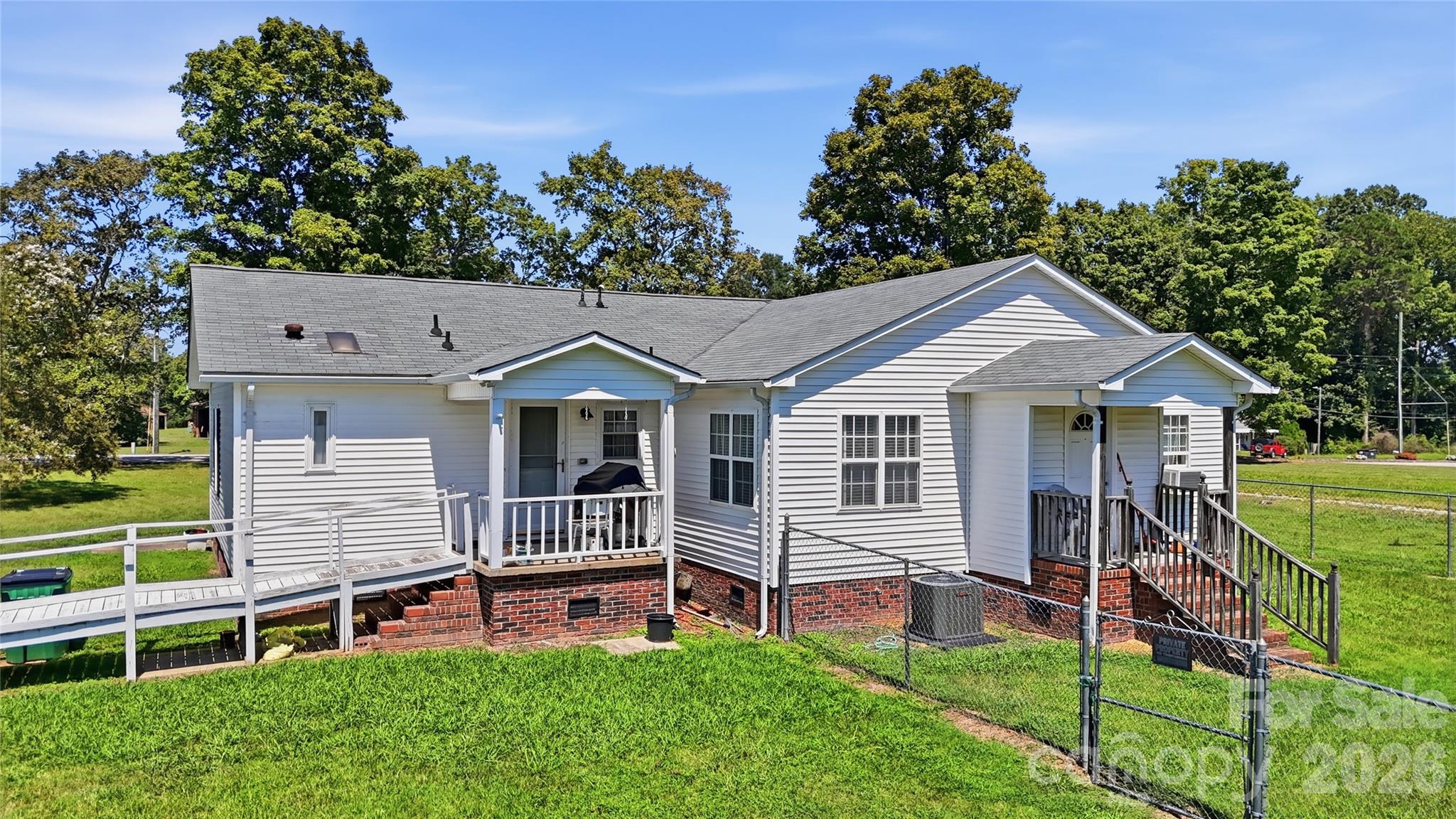 2185 E Ridge Road — Salisbury