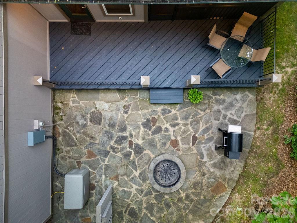 503 Cliff Ridge Drive — Cleveland
