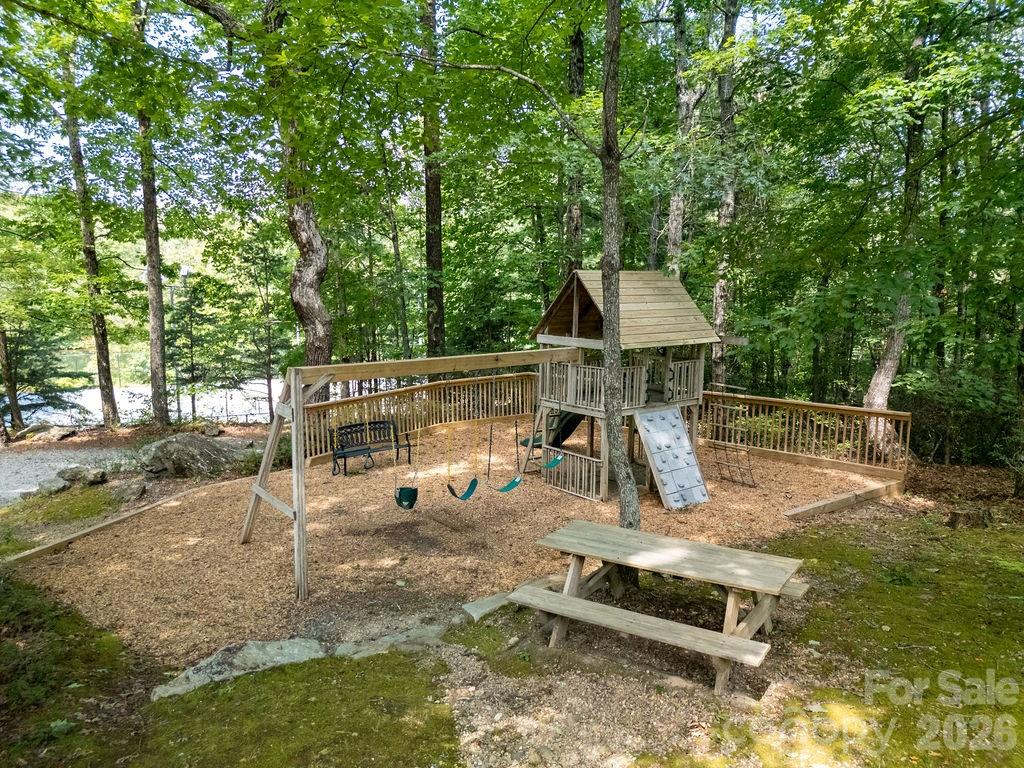 503 Cliff Ridge Drive — Cleveland