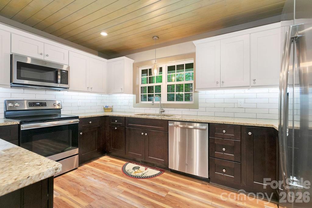 503 Cliff Ridge Drive — Cleveland
