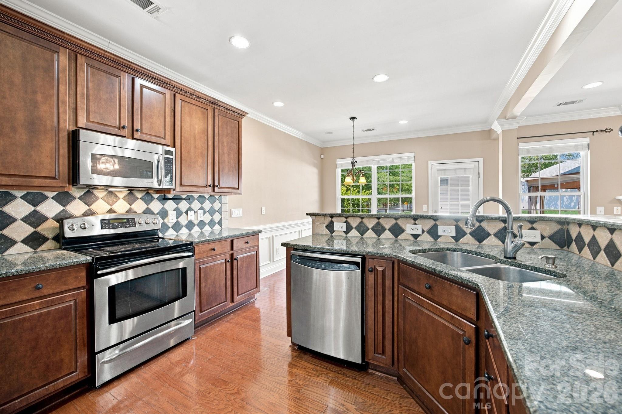 9770 Turning Wheel Drive — Charlotte