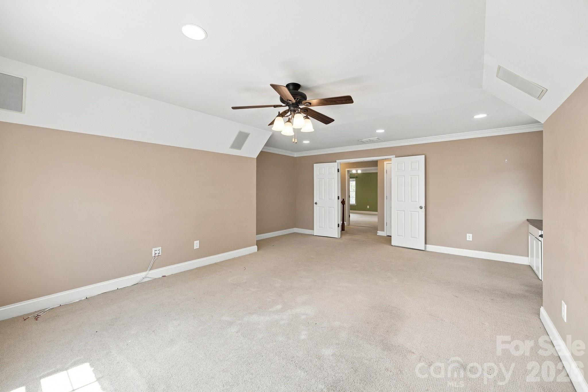 9770 Turning Wheel Drive — Charlotte