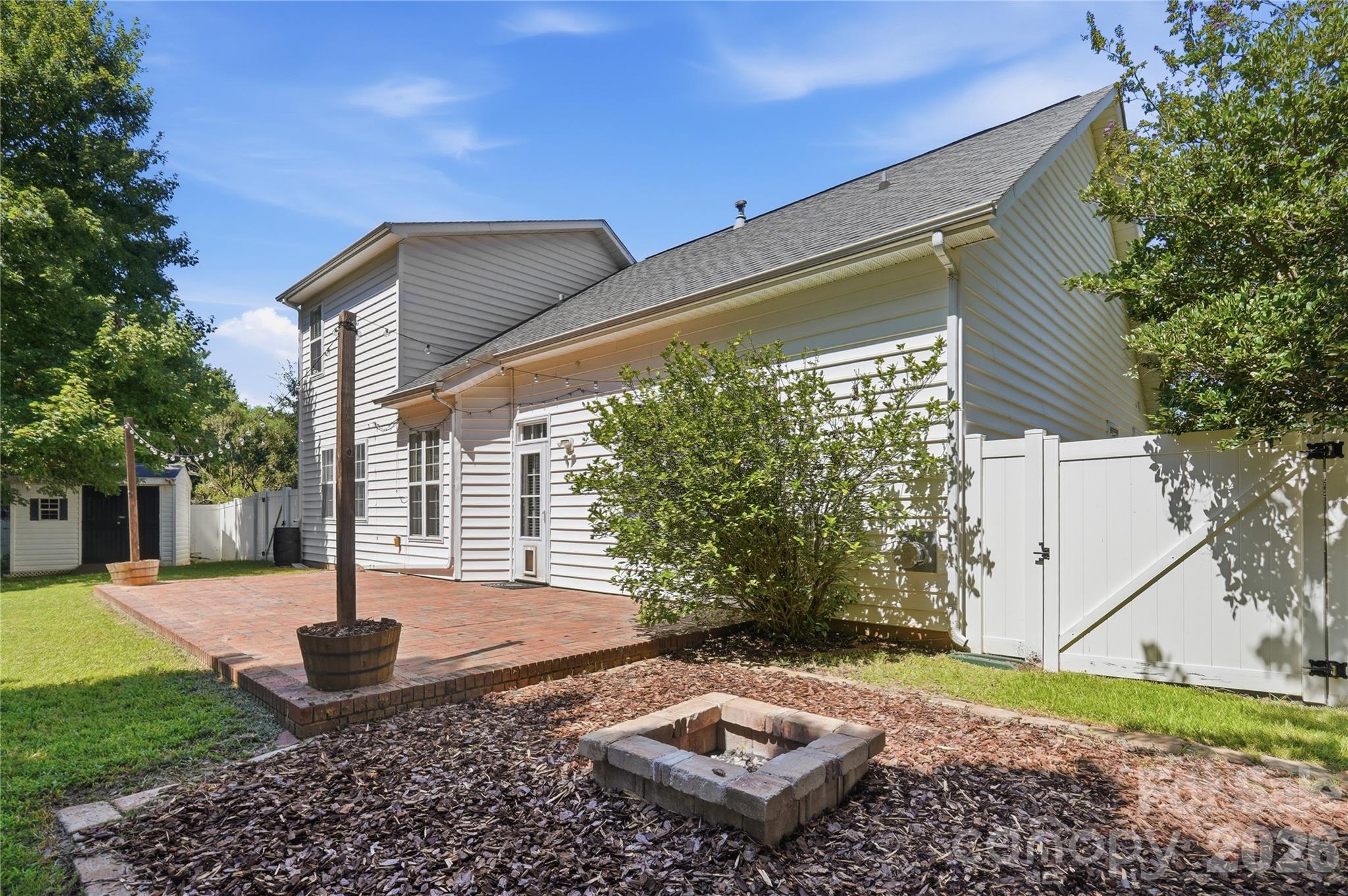 15707 Corsair Court — Charlotte