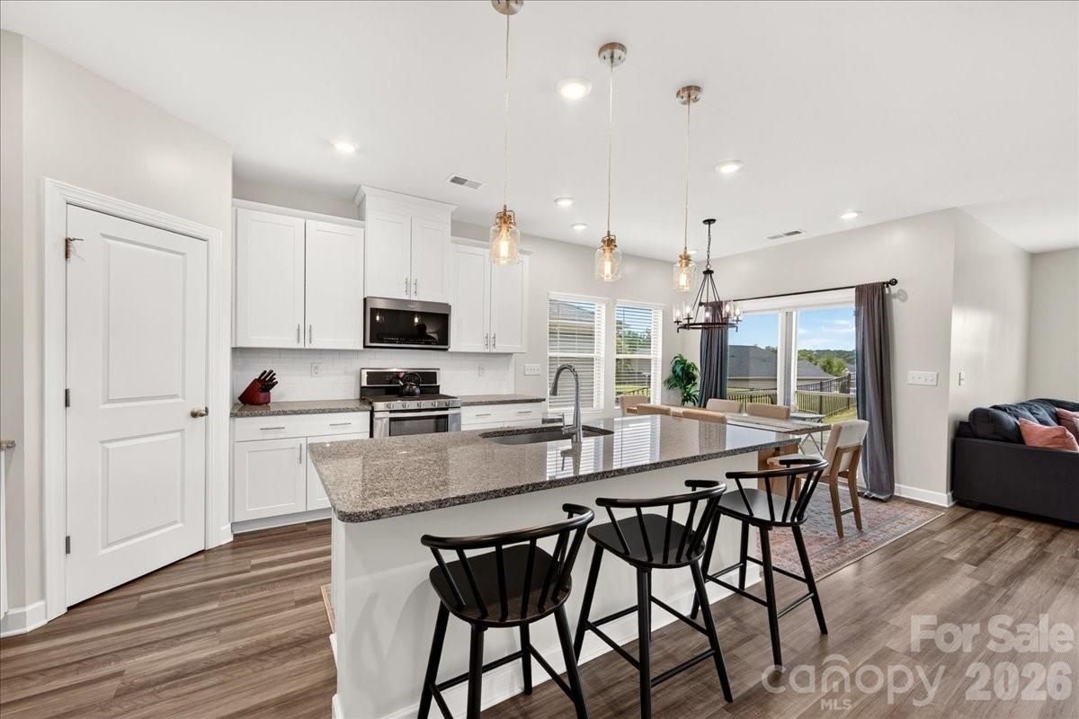 4420 Bright Road — Charlotte