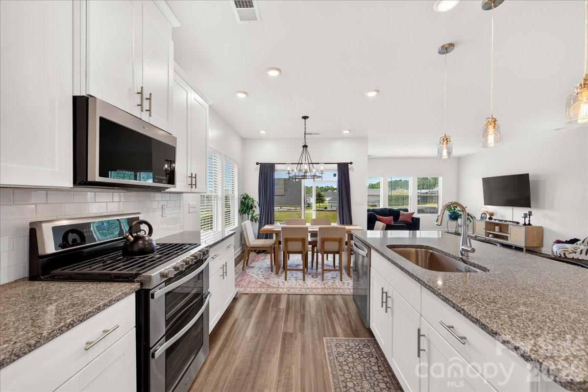 4420 Bright Road — Charlotte
