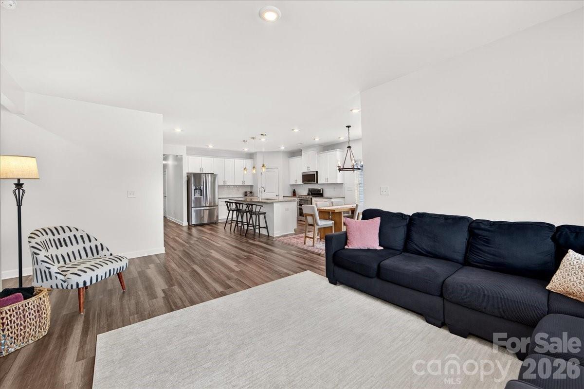 4420 Bright Road — Charlotte