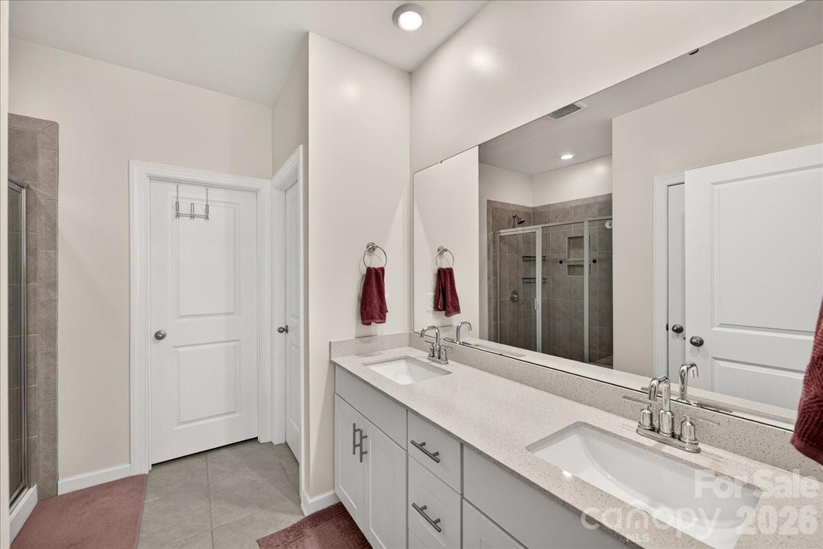 4420 Bright Road — Charlotte