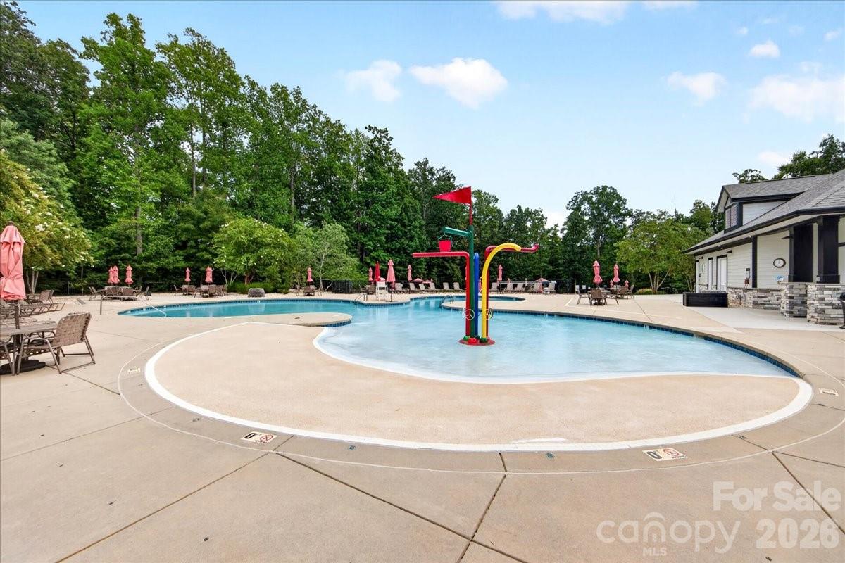 4420 Bright Road — Charlotte