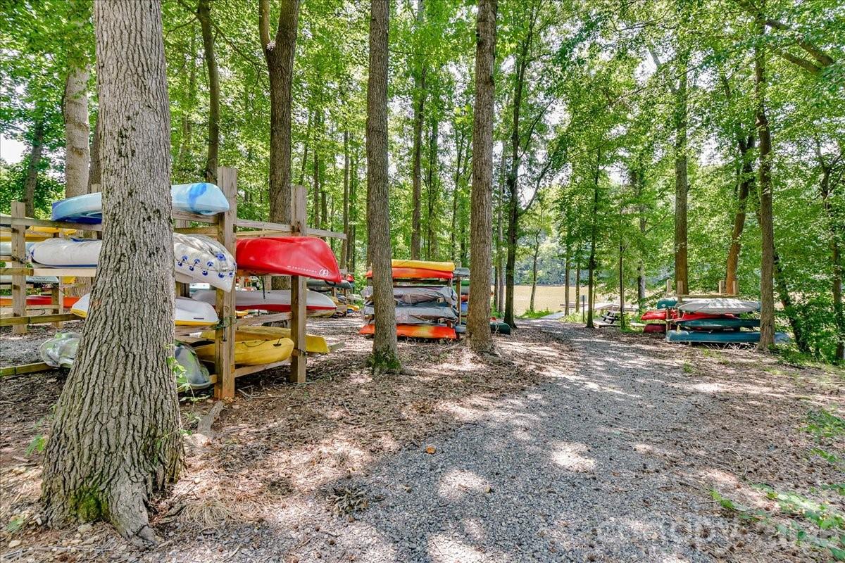 4420 Bright Road — Charlotte