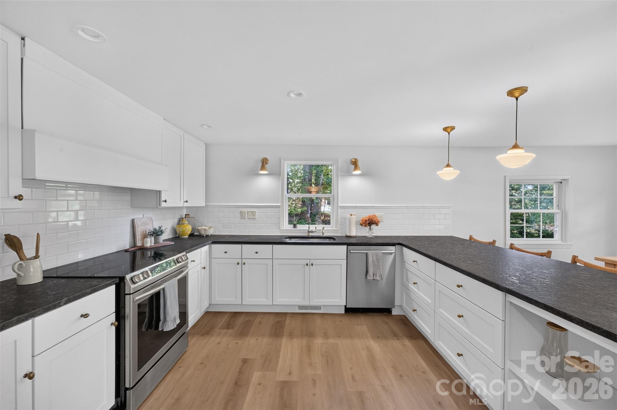 4130 Cascade Street — Terrell