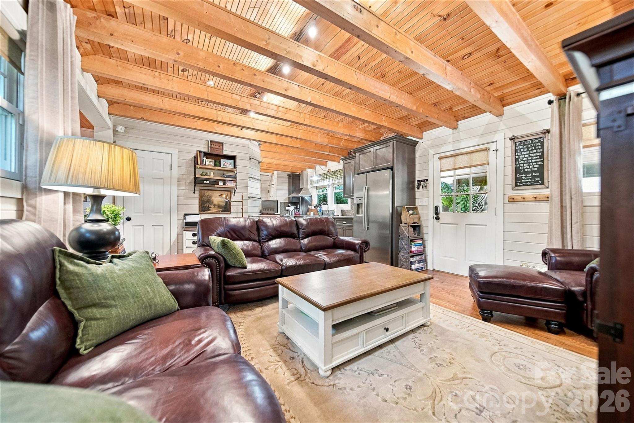 1068 5th Avenue Court NW — Hickory