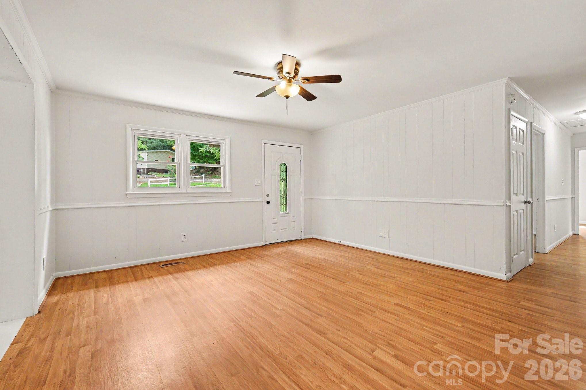 6338 Fairlane Street — Hickory
