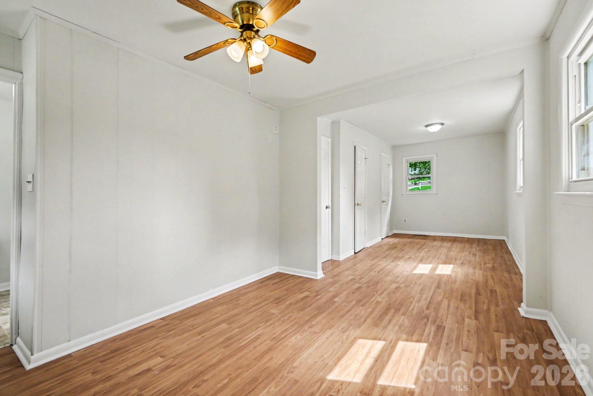 6338 Fairlane Street — Hickory