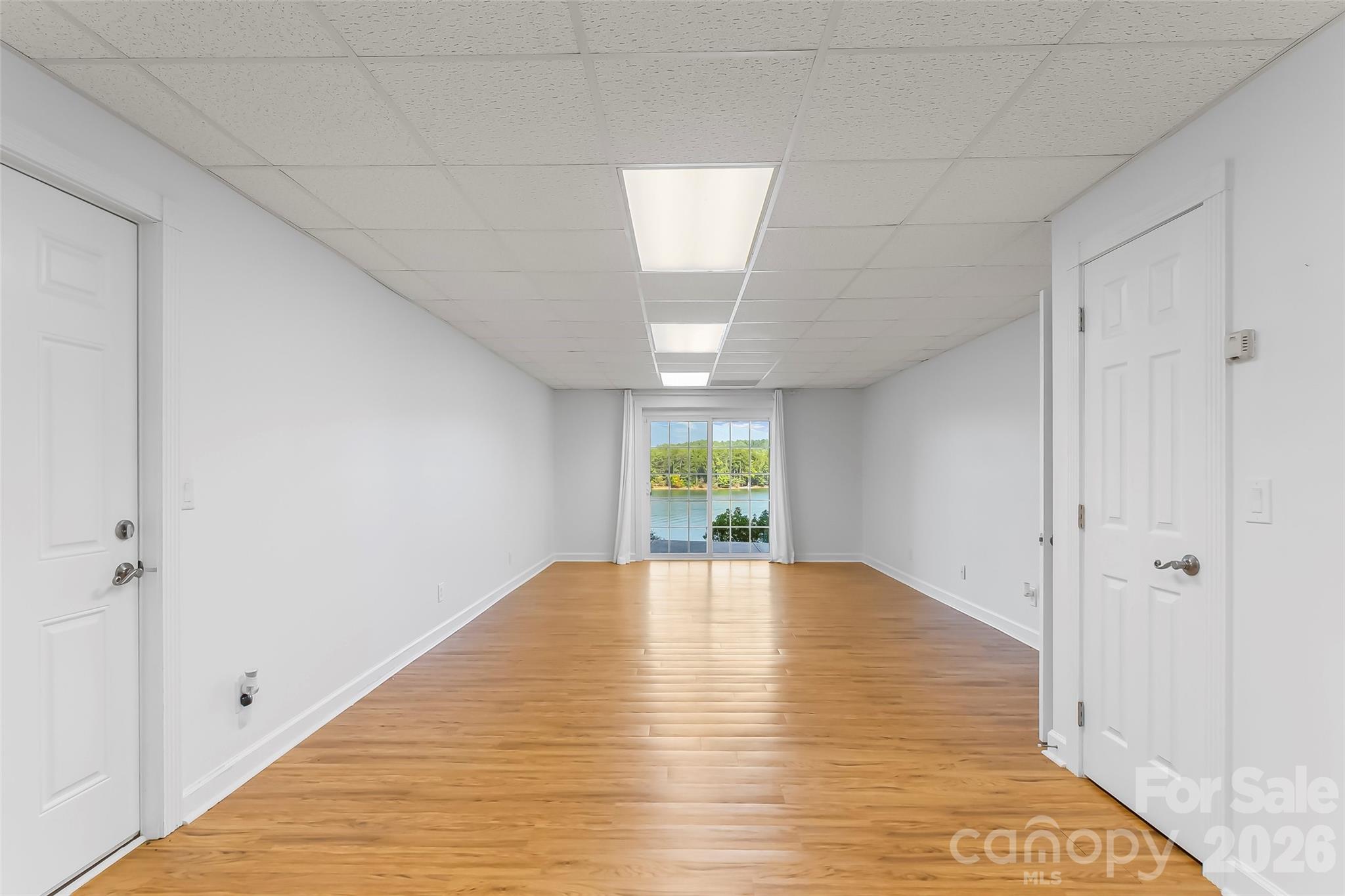 501 Lake Club Drive — Nebo