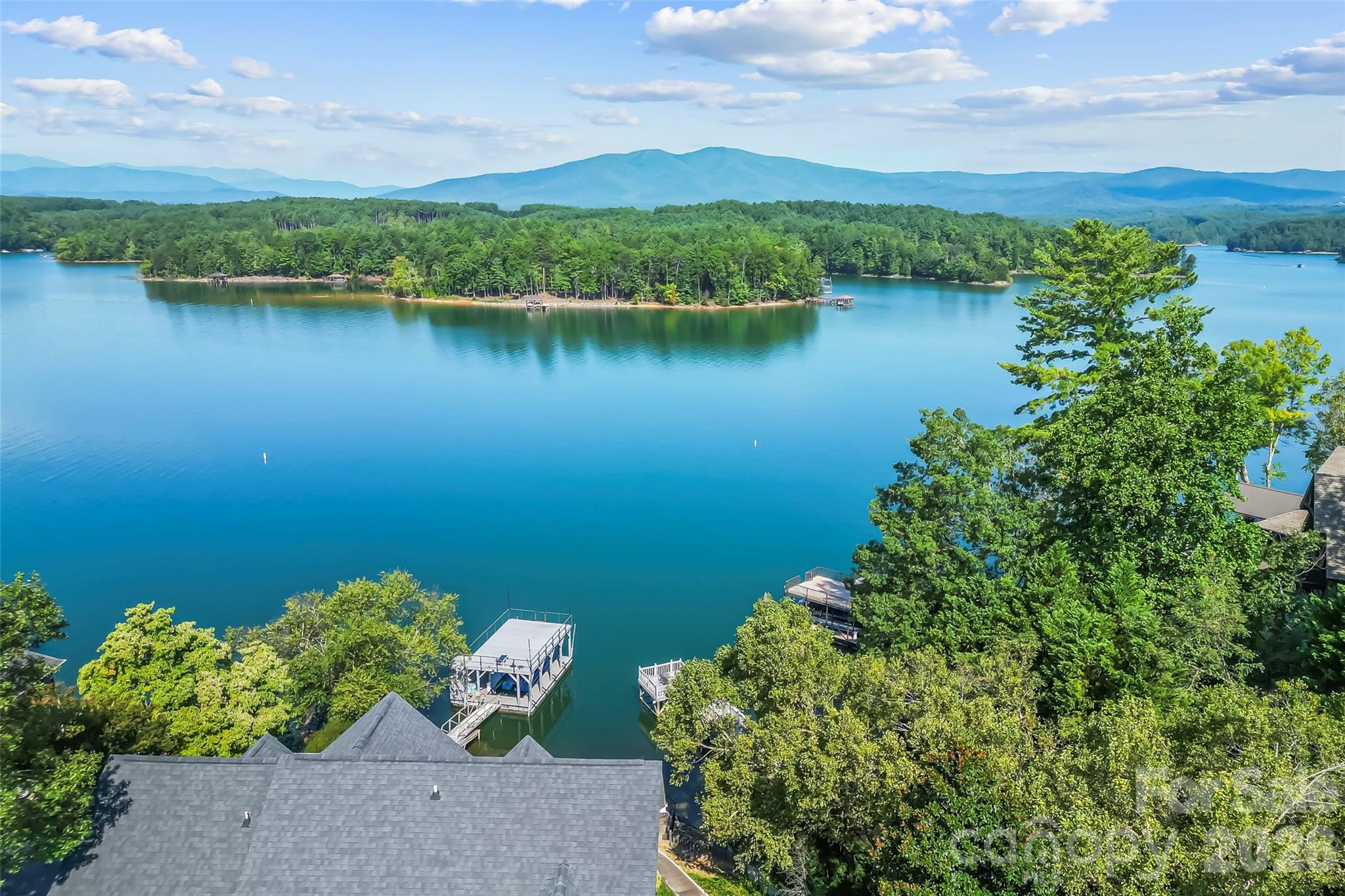 501 Lake Club Drive — Nebo