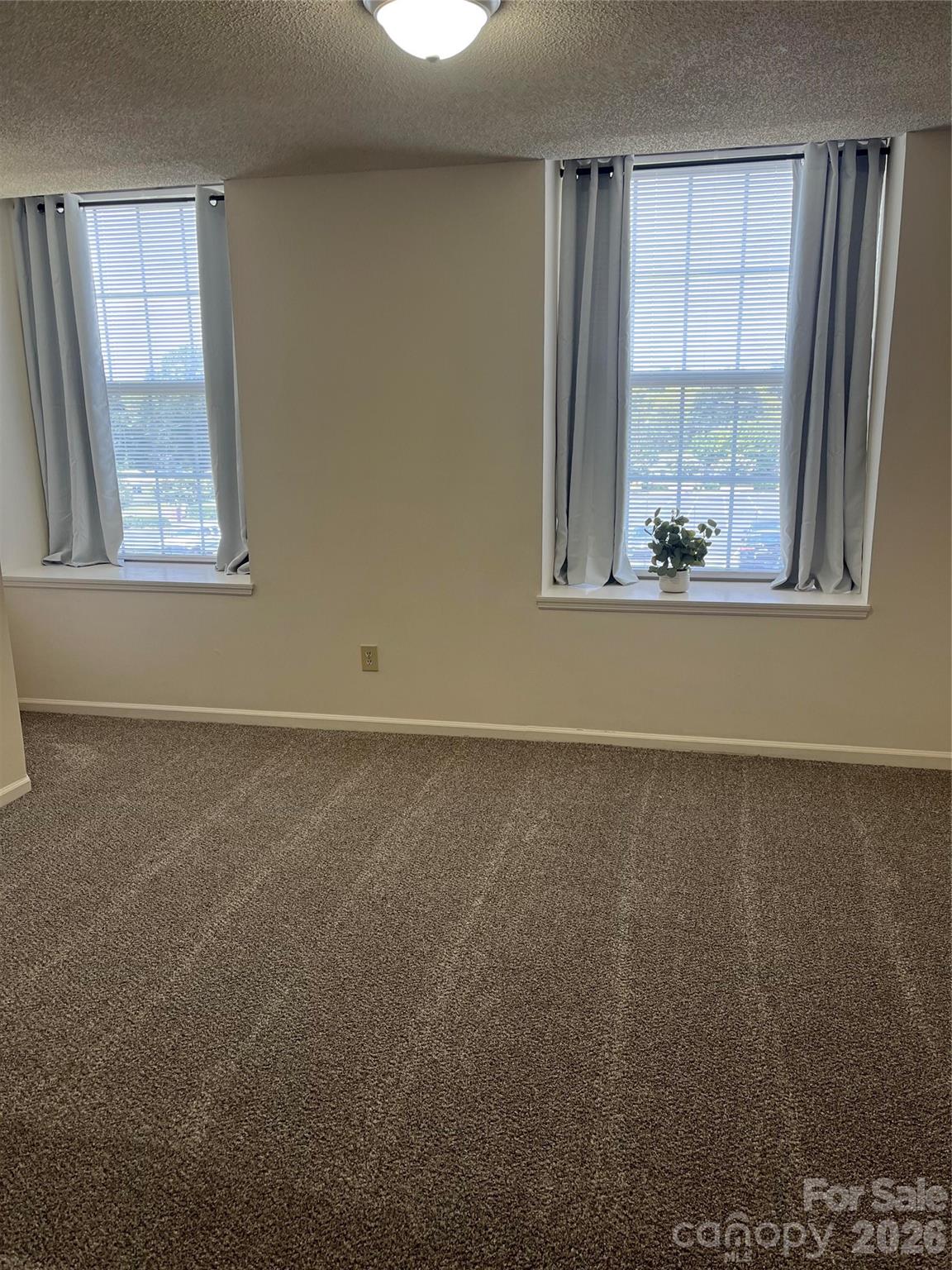 1 Buffalo Avenue NW #85 — Concord