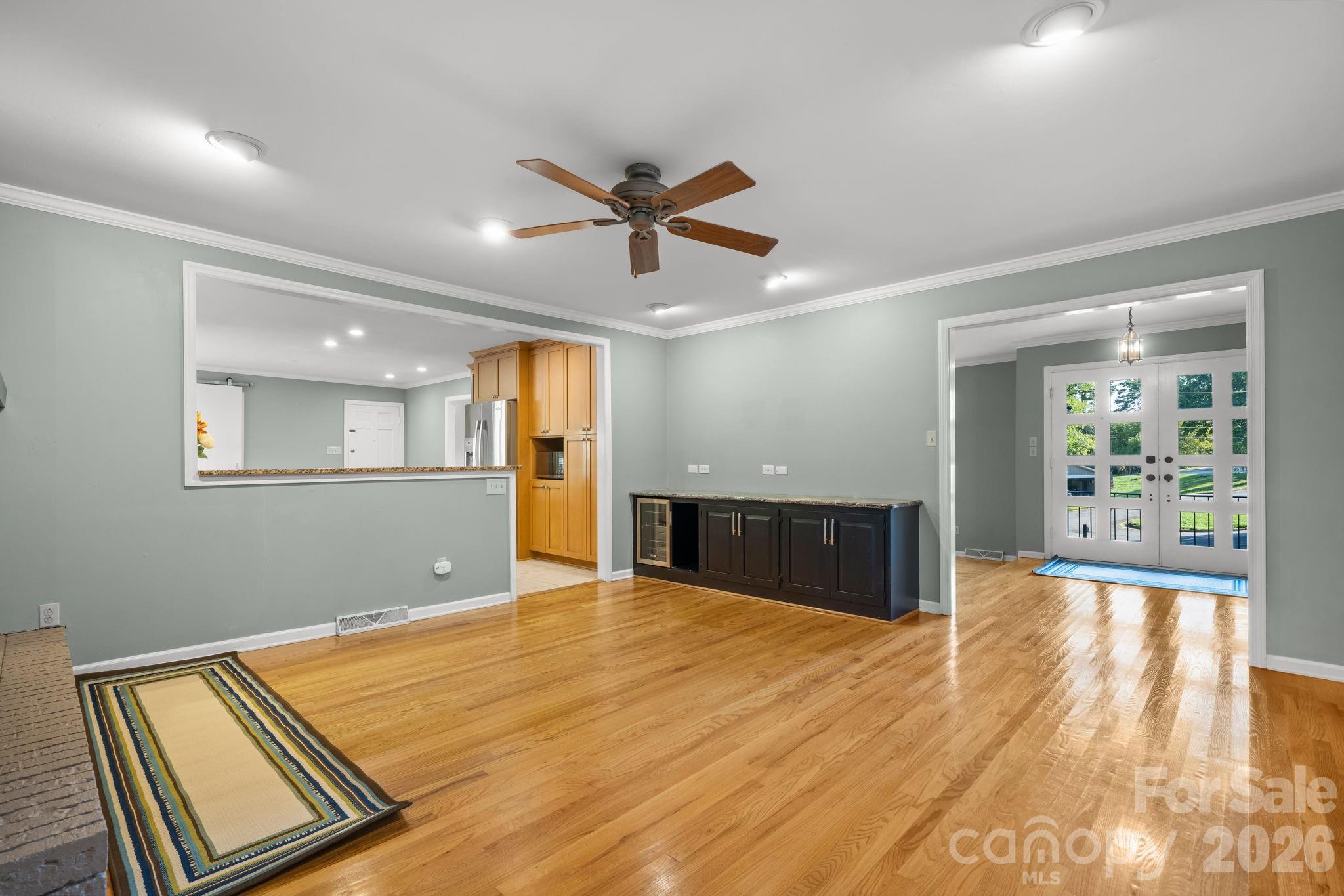 2015 12th Street Drive NW — Hickory