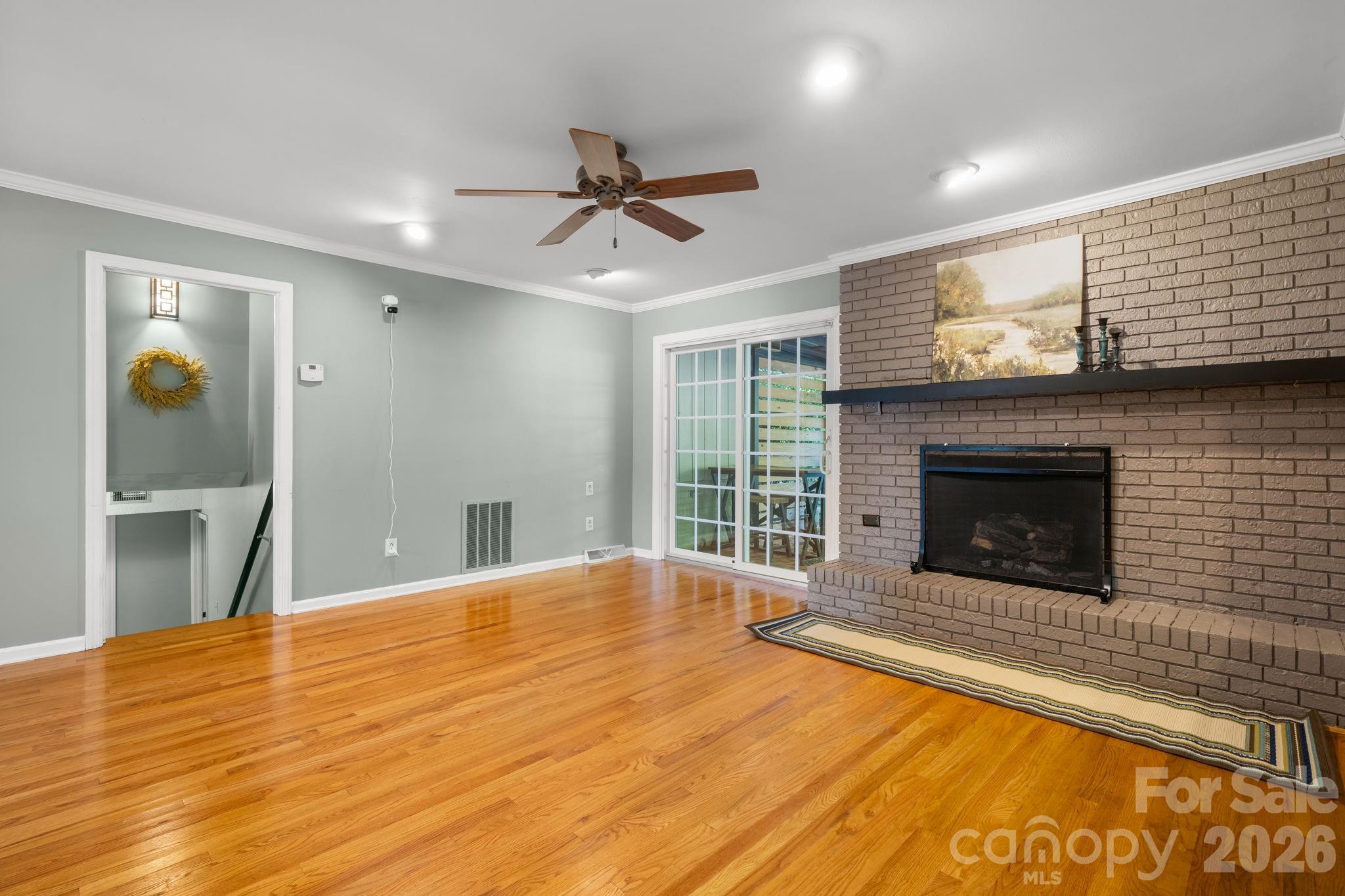 2015 12th Street Drive NW — Hickory