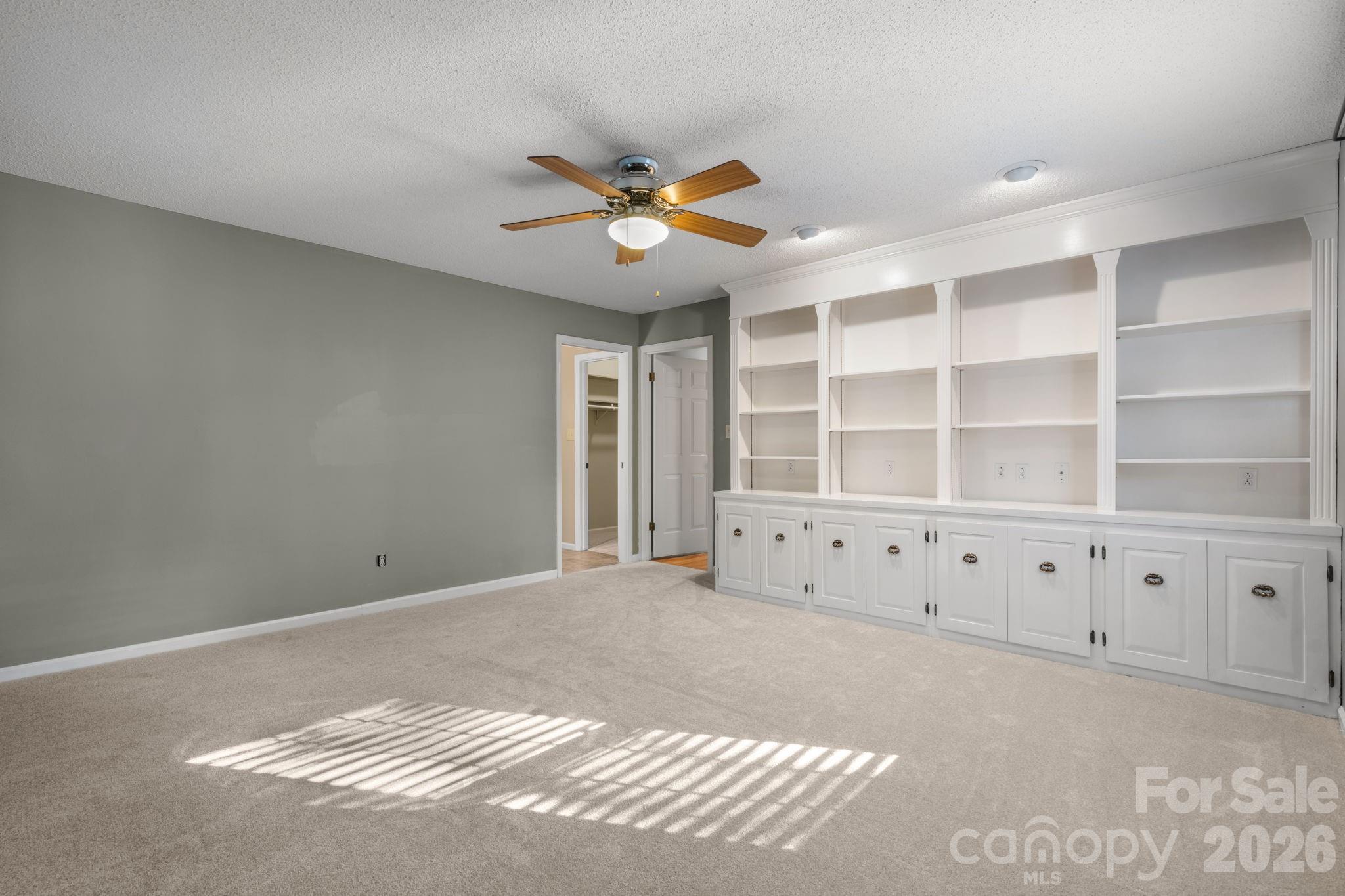 2015 12th Street Drive NW — Hickory