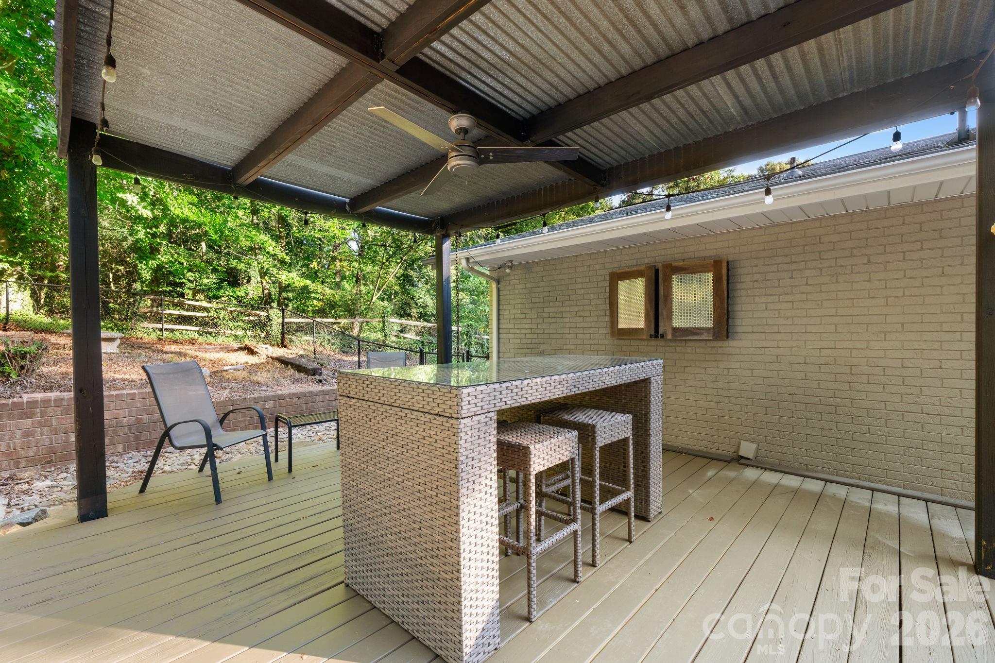 2015 12th Street Drive NW — Hickory