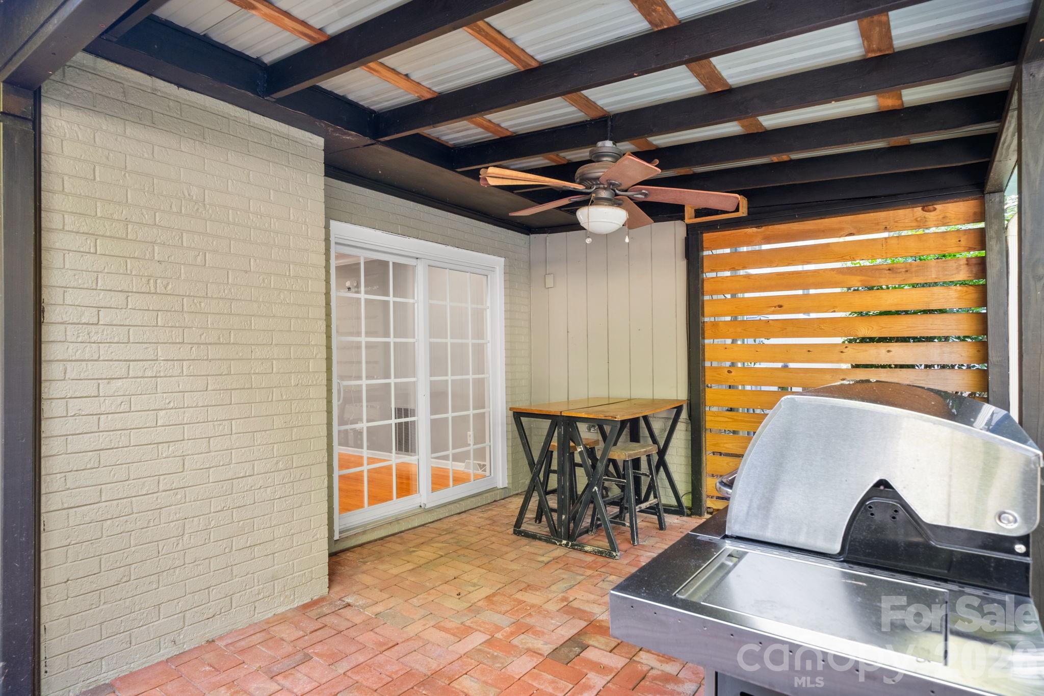 2015 12th Street Drive NW — Hickory