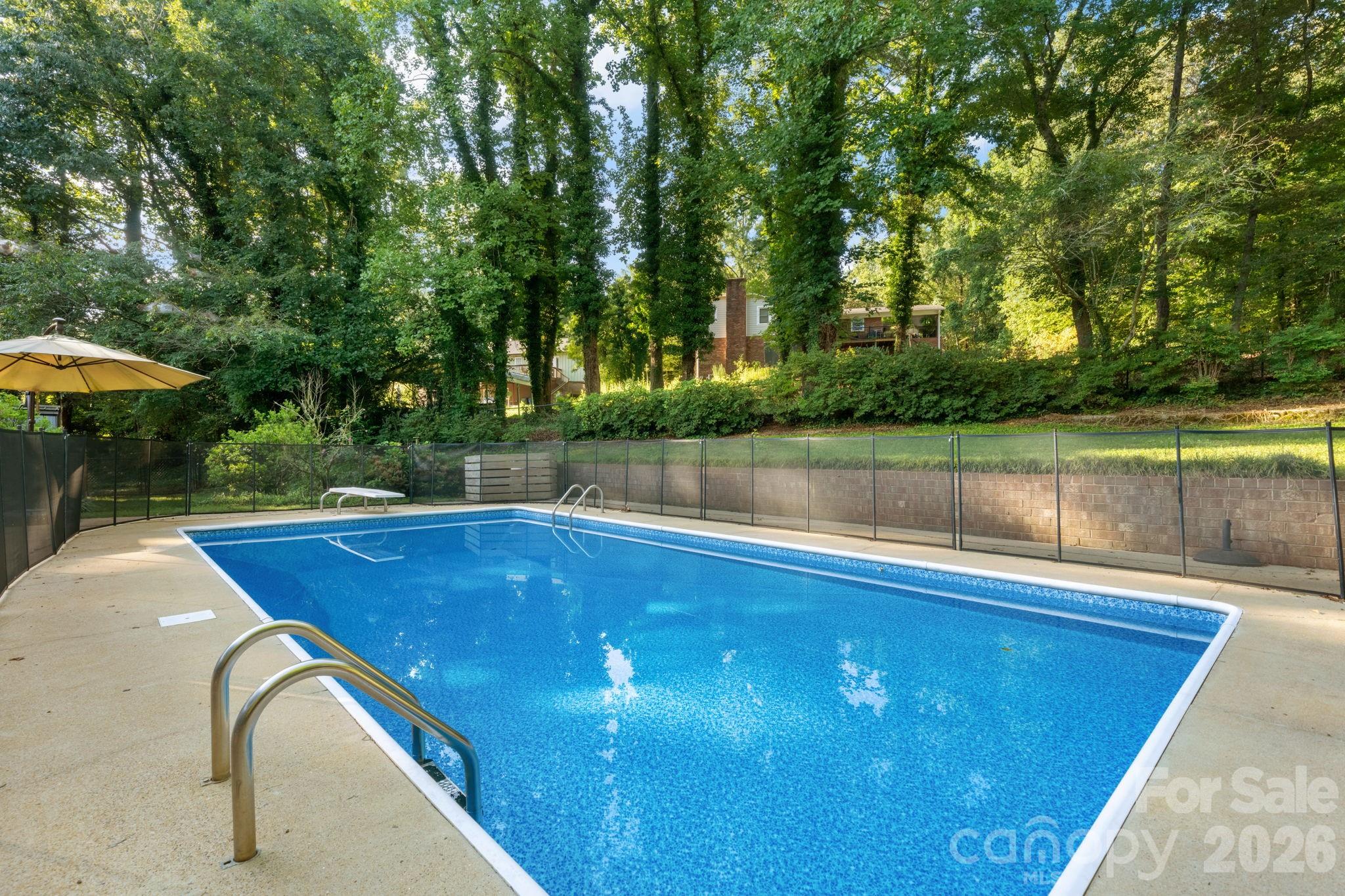 2015 12th Street Drive NW — Hickory