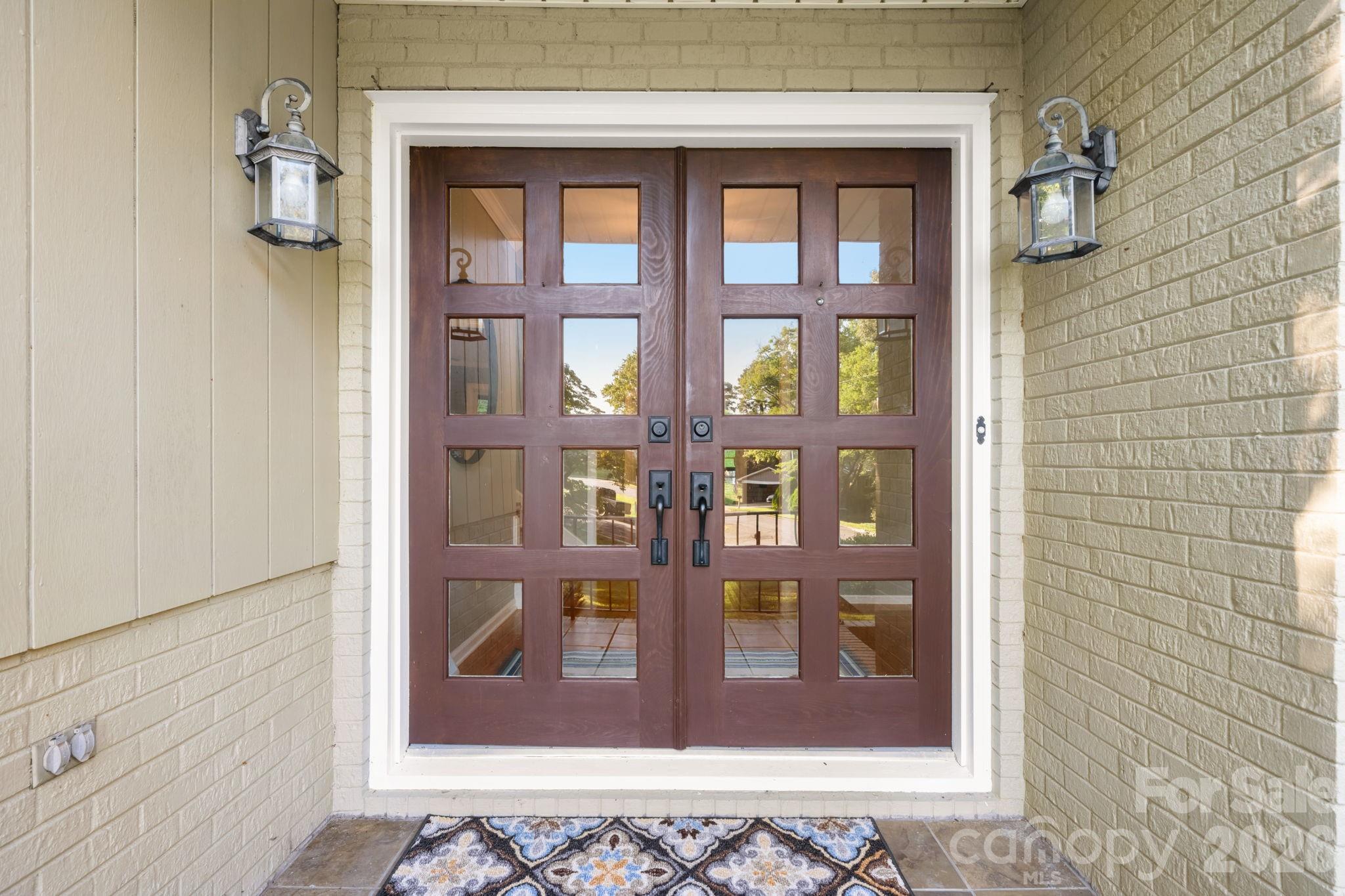 2015 12th Street Drive NW — Hickory