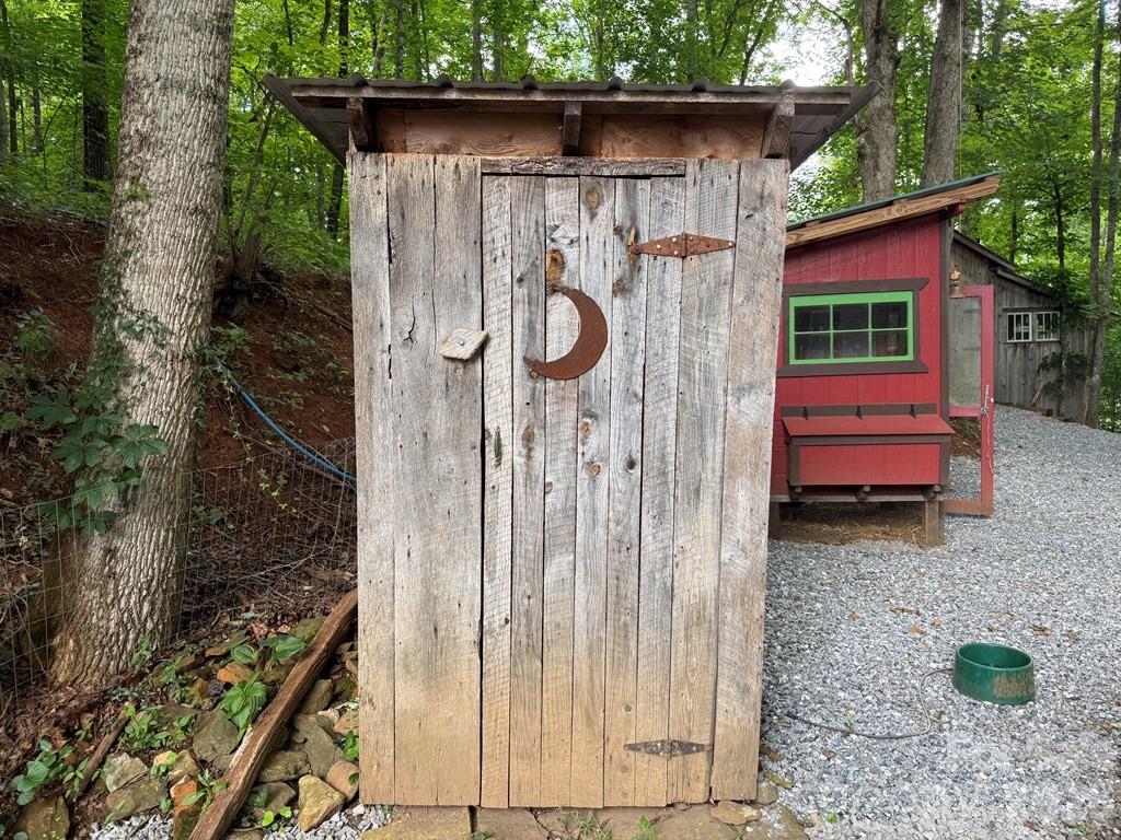 206 Bethabara Loop — Hayesville