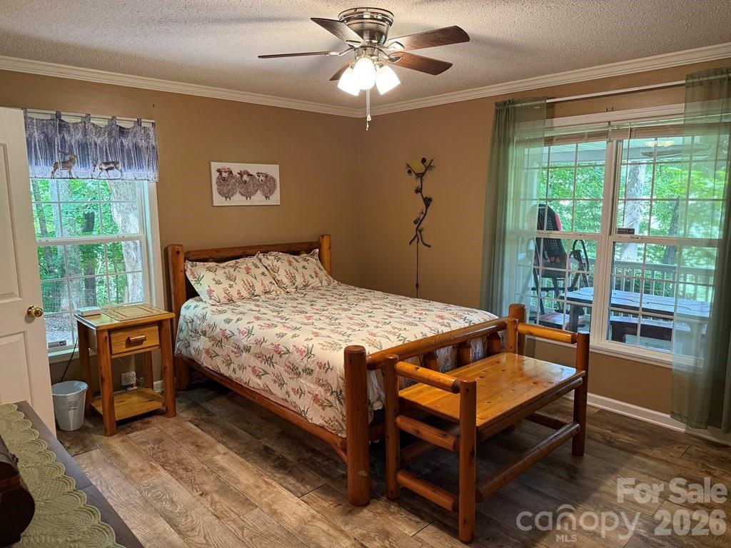 206 Bethabara Loop — Hayesville
