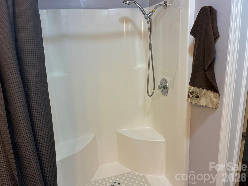 206 Bethabara Loop — Hayesville
