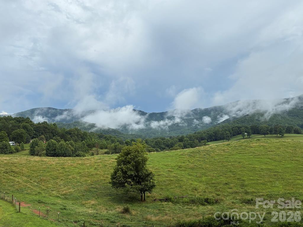 206 Bethabara Loop — Hayesville