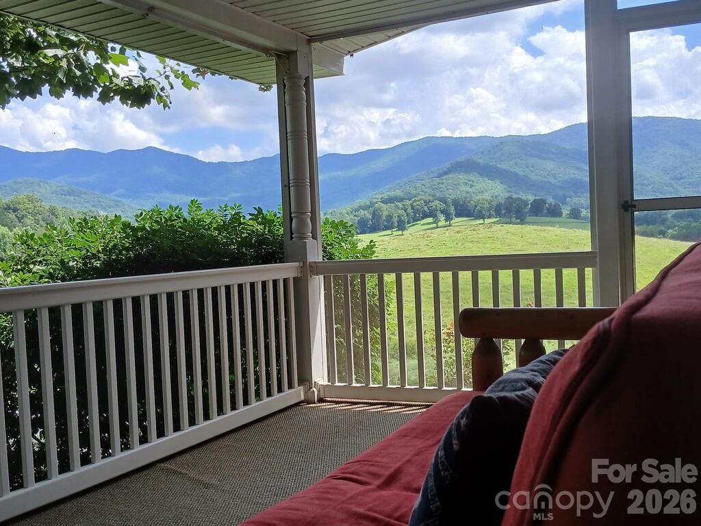 206 Bethabara Loop — Hayesville