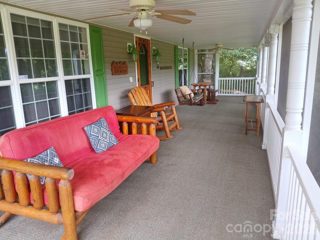 206 Bethabara Loop — Hayesville