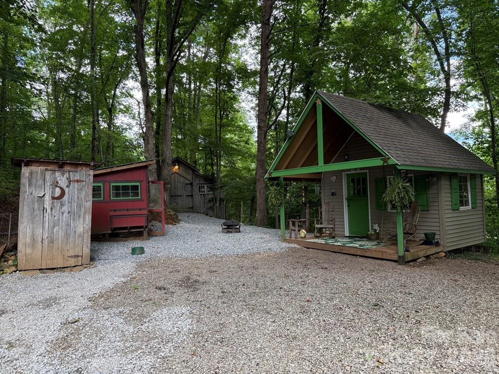 206 Bethabara Loop — Hayesville