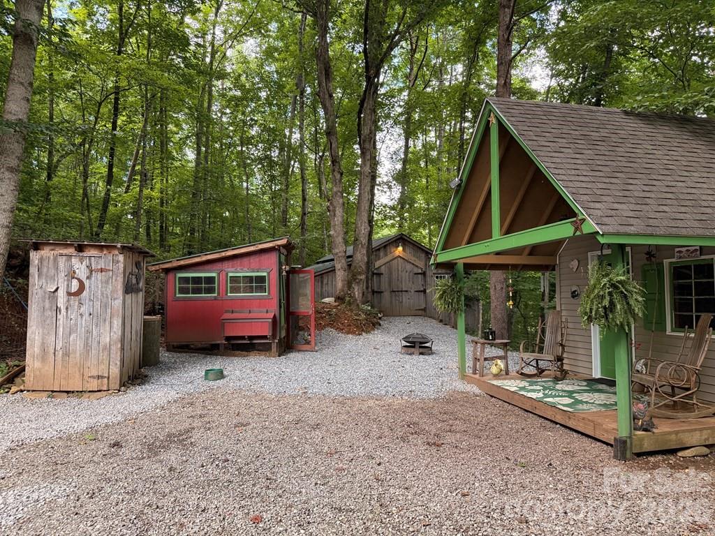 206 Bethabara Loop — Hayesville