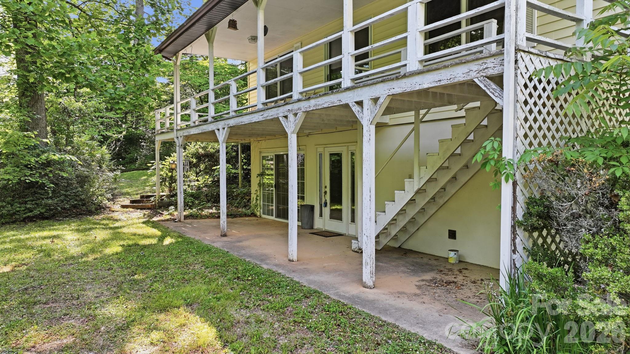 38 Pee Wee Branch Branch — Sylva