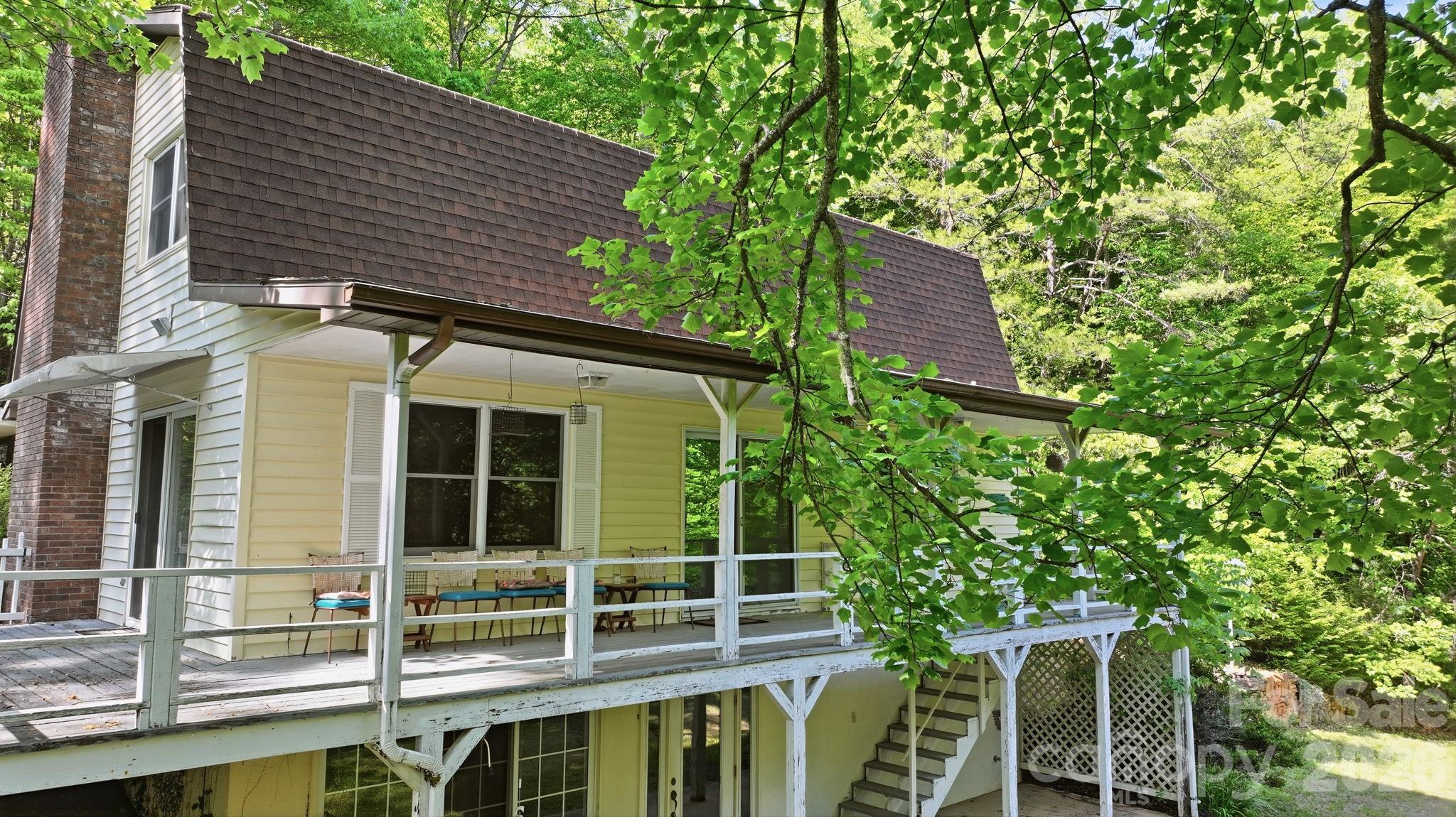 38 Pee Wee Branch Branch — Sylva