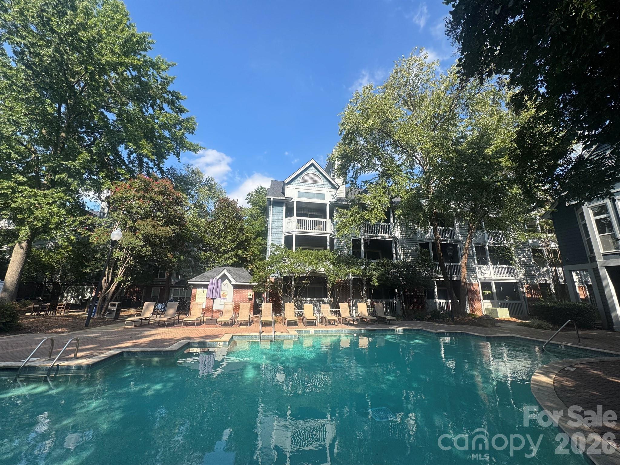 525 N Graham Street #3F — Charlotte