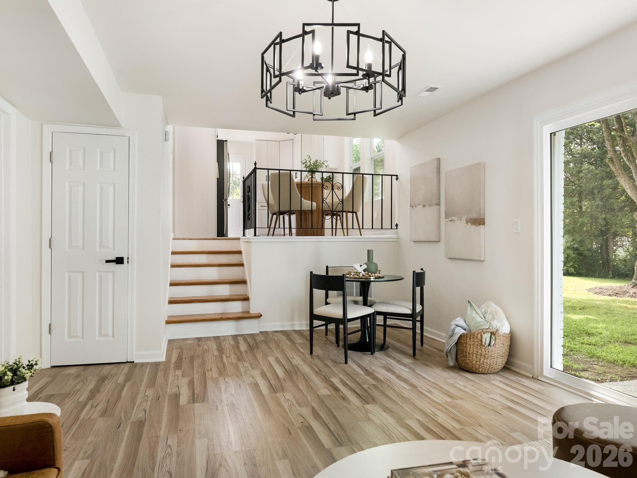 421 Vickery Drive — Charlotte