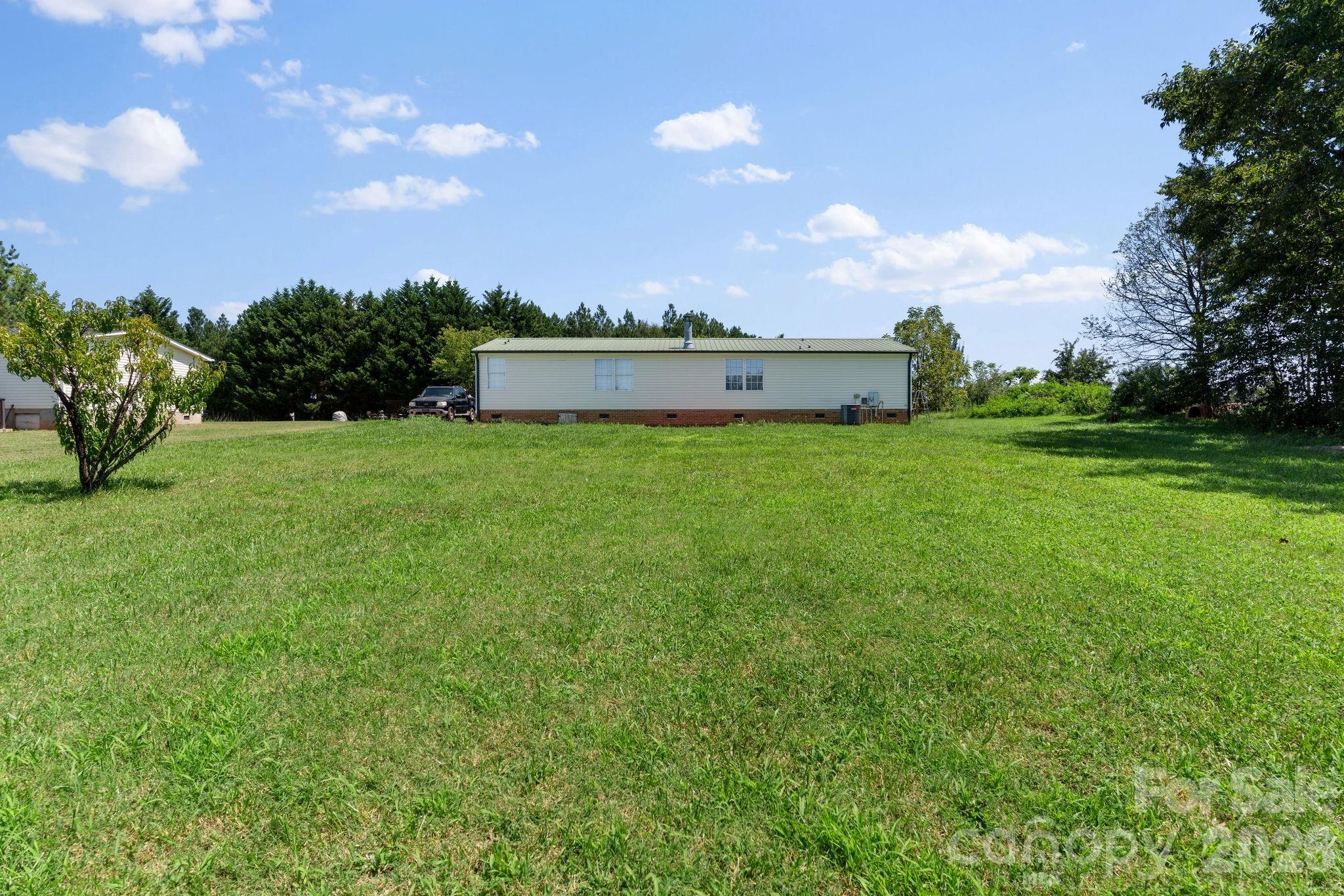 1633 N Brook 3 School Road — Vale