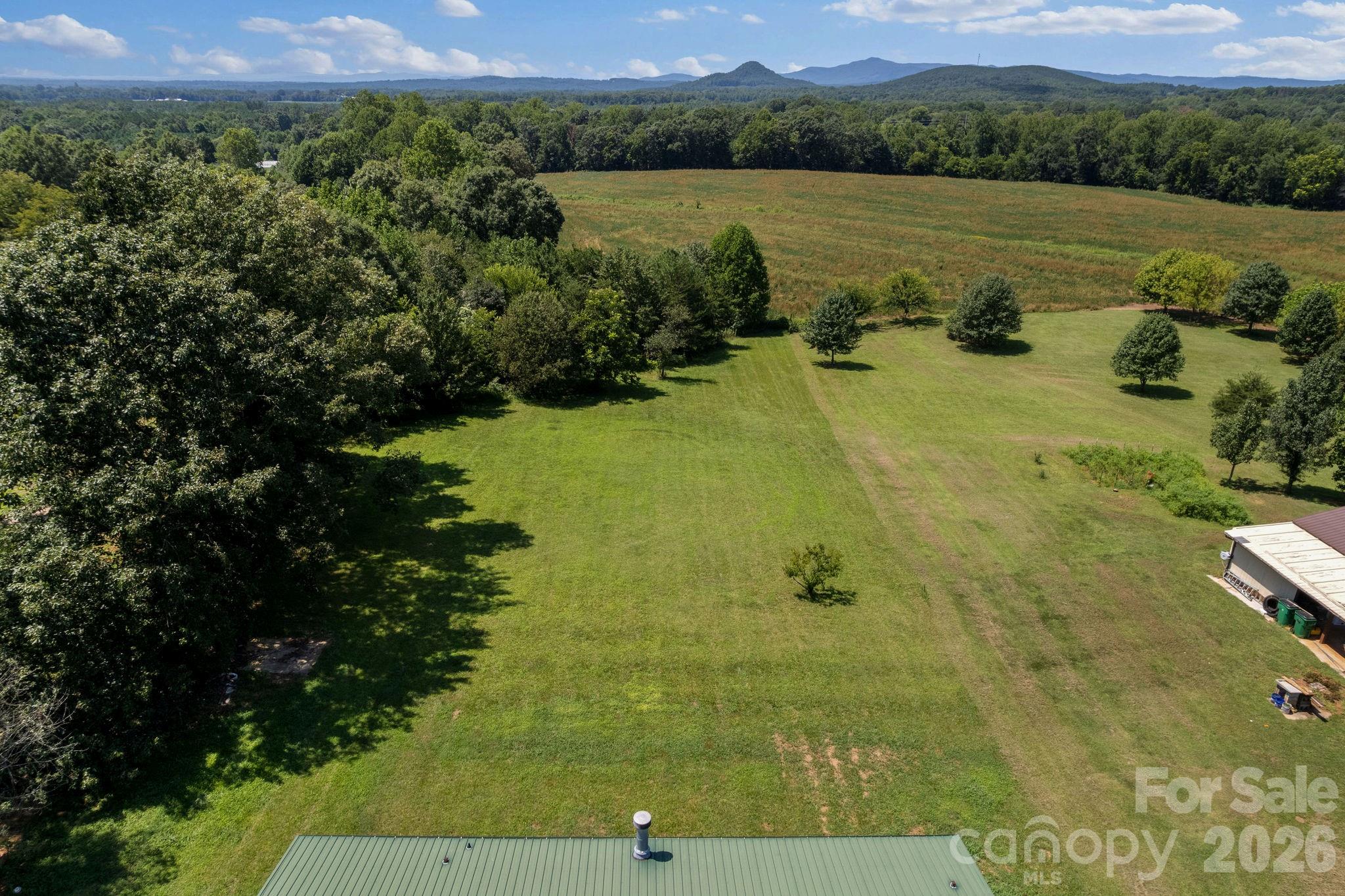 1633 N Brook 3 School Road — Vale