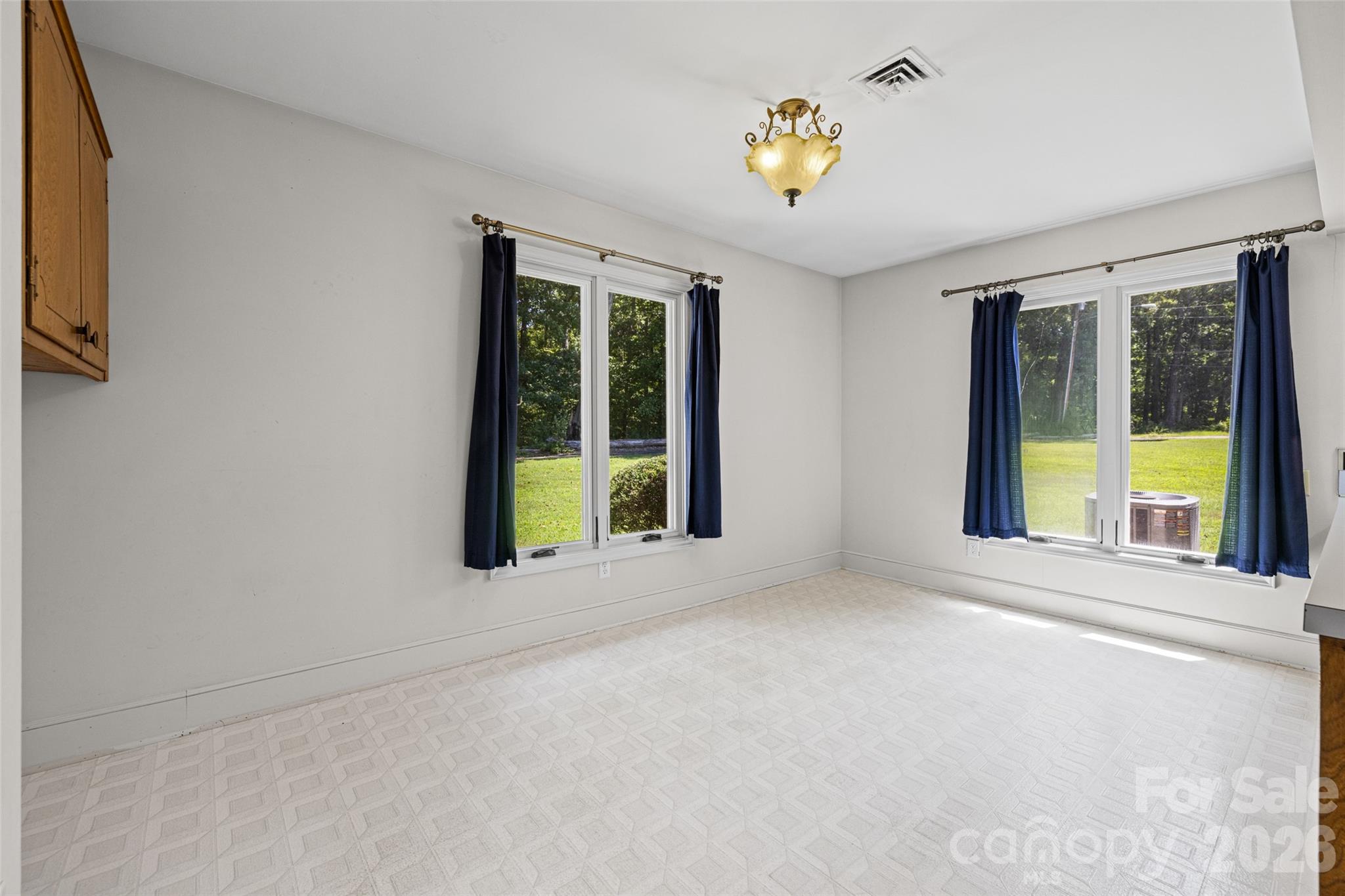 233 Laburn Avenue — Charlotte