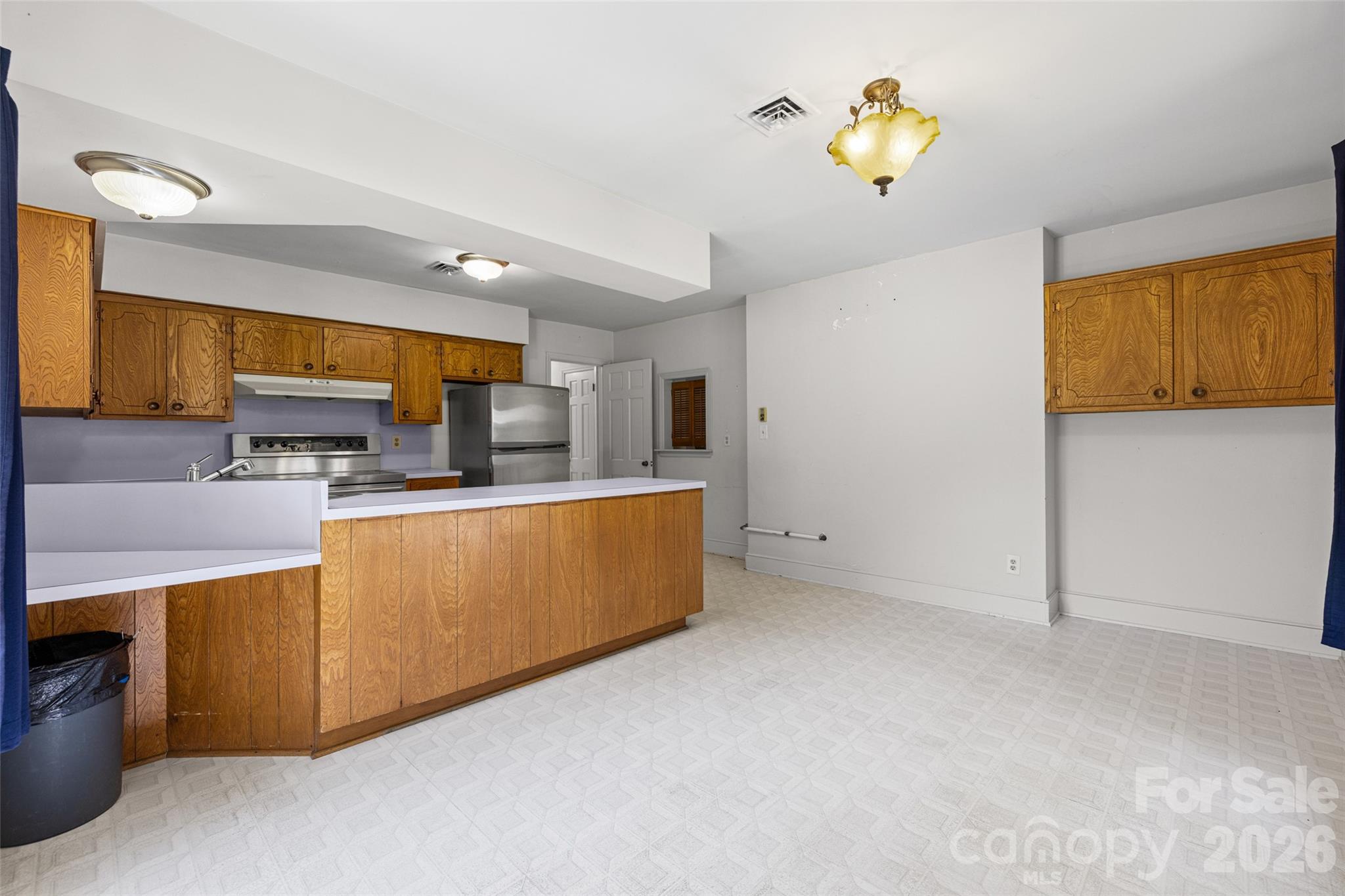 233 Laburn Avenue — Charlotte