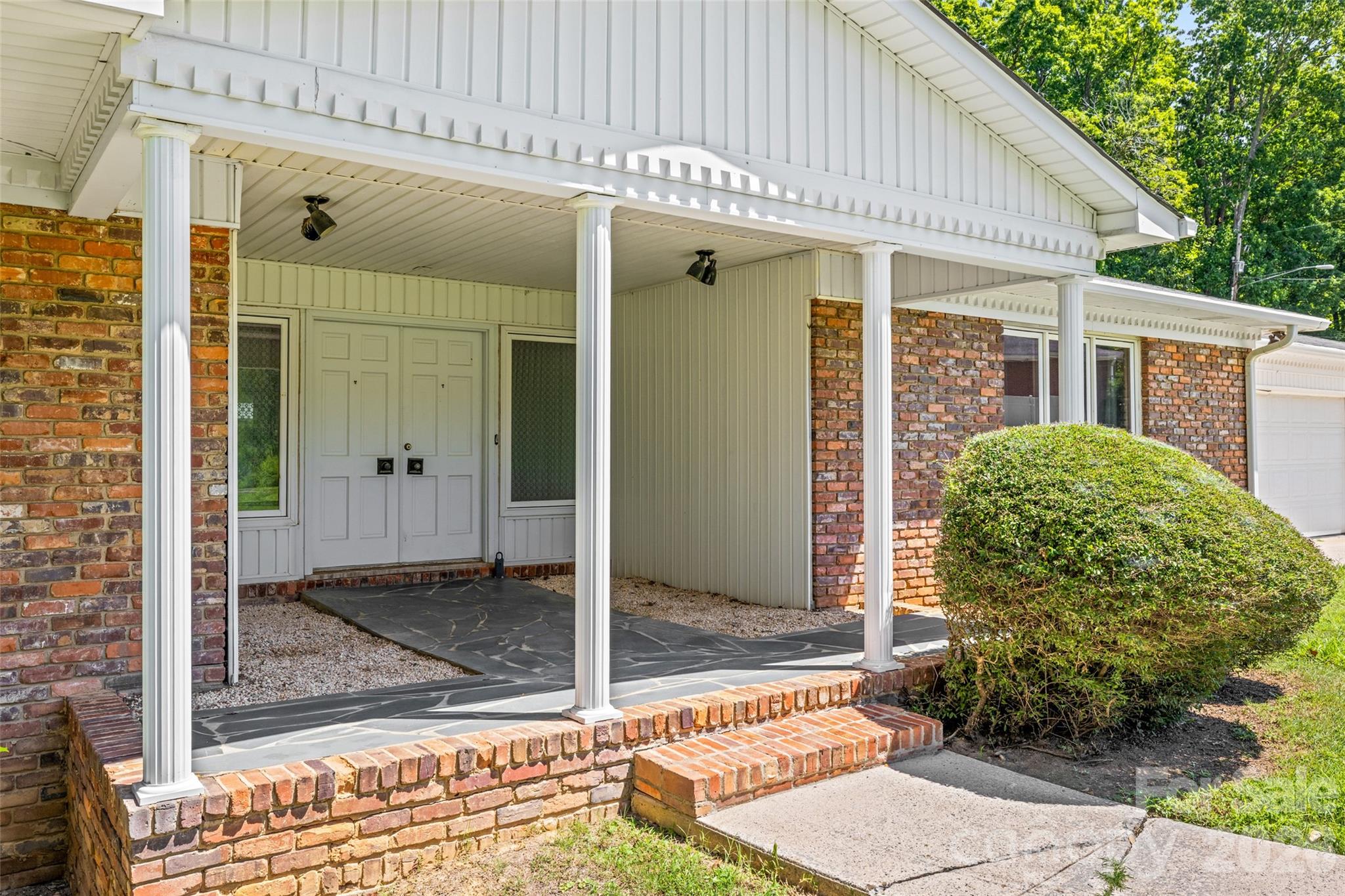 233 Laburn Avenue — Charlotte
