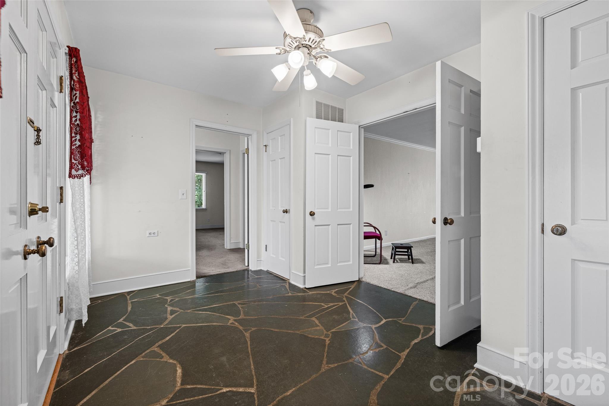 233 Laburn Avenue — Charlotte