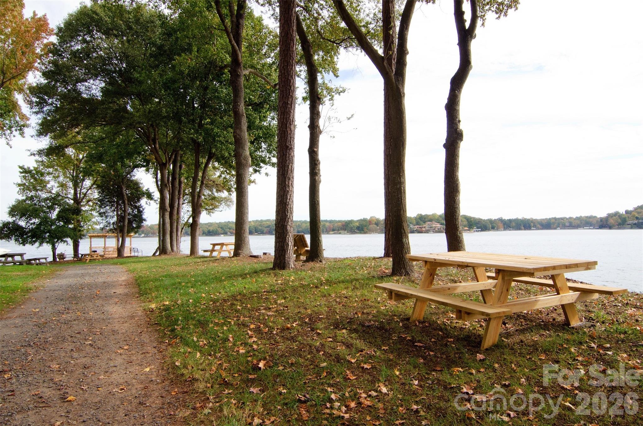 9 Cove Road — Lake Wylie