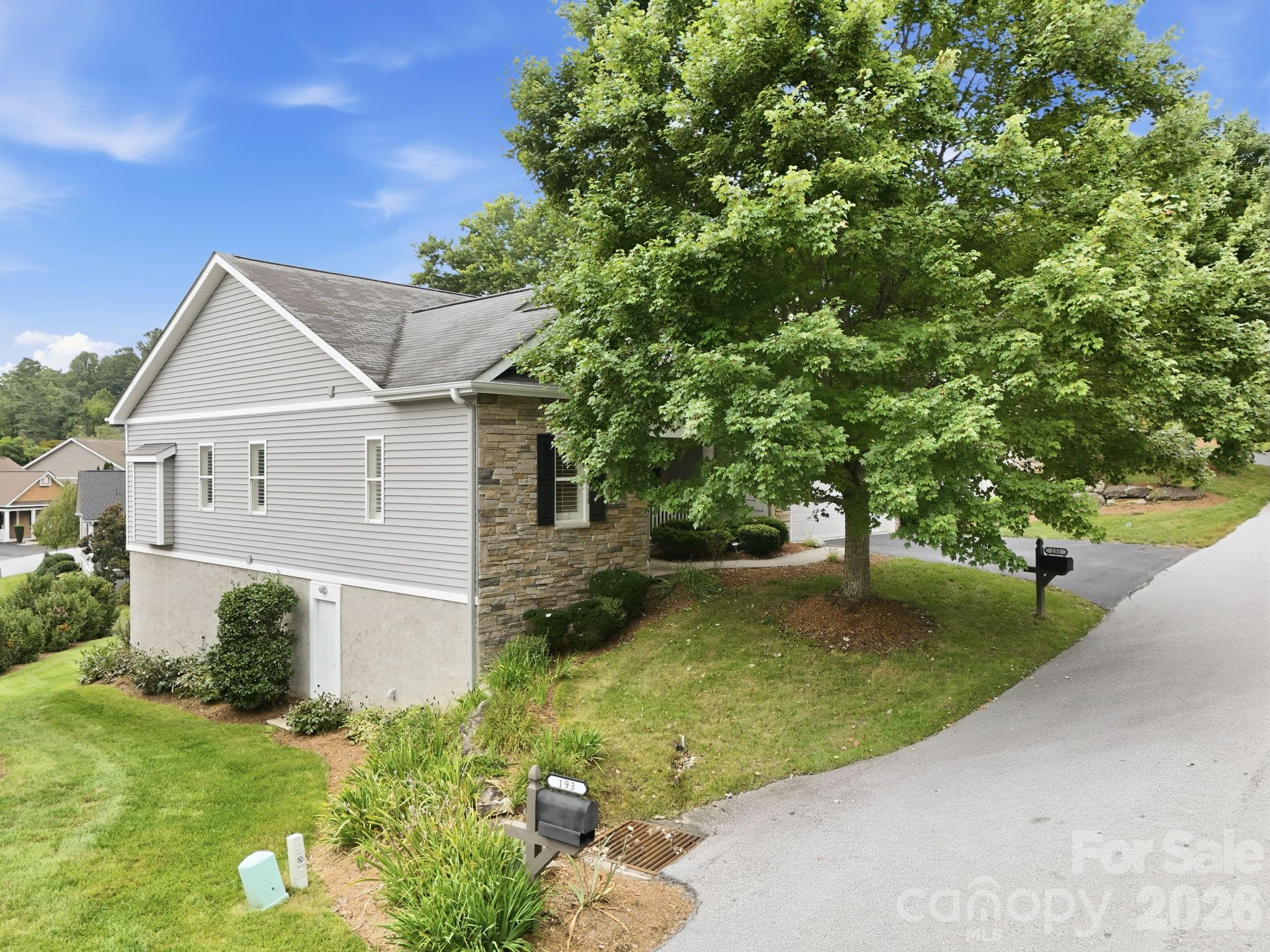 231 Shaws Creek Farm Road — Laurel Park