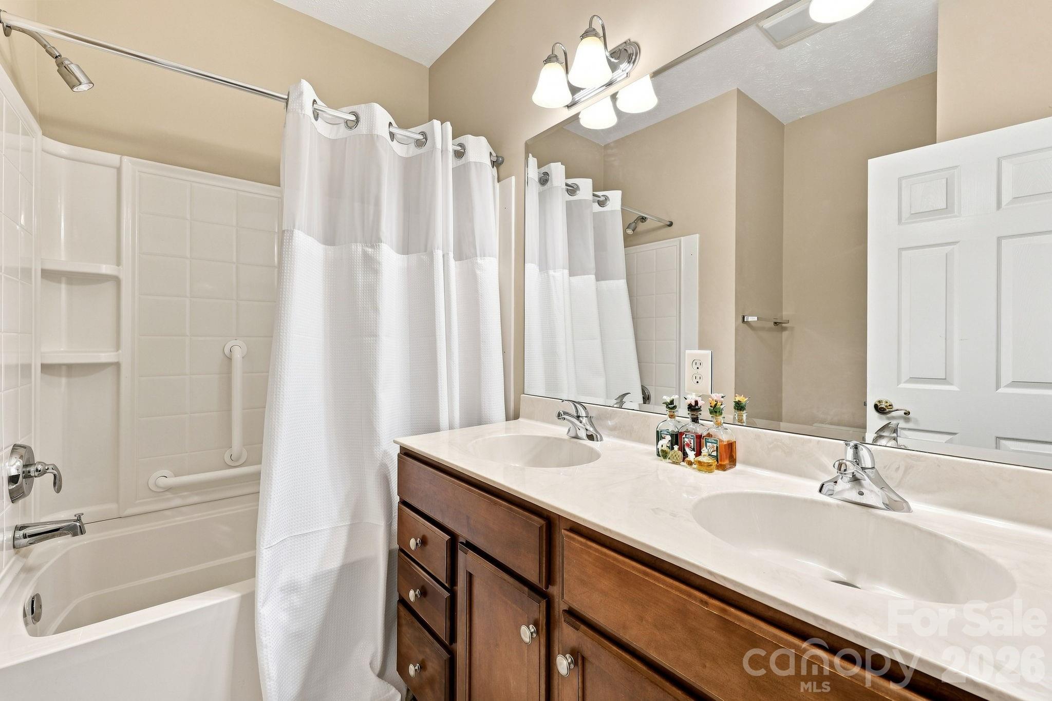 231 Shaws Creek Farm Road — Laurel Park